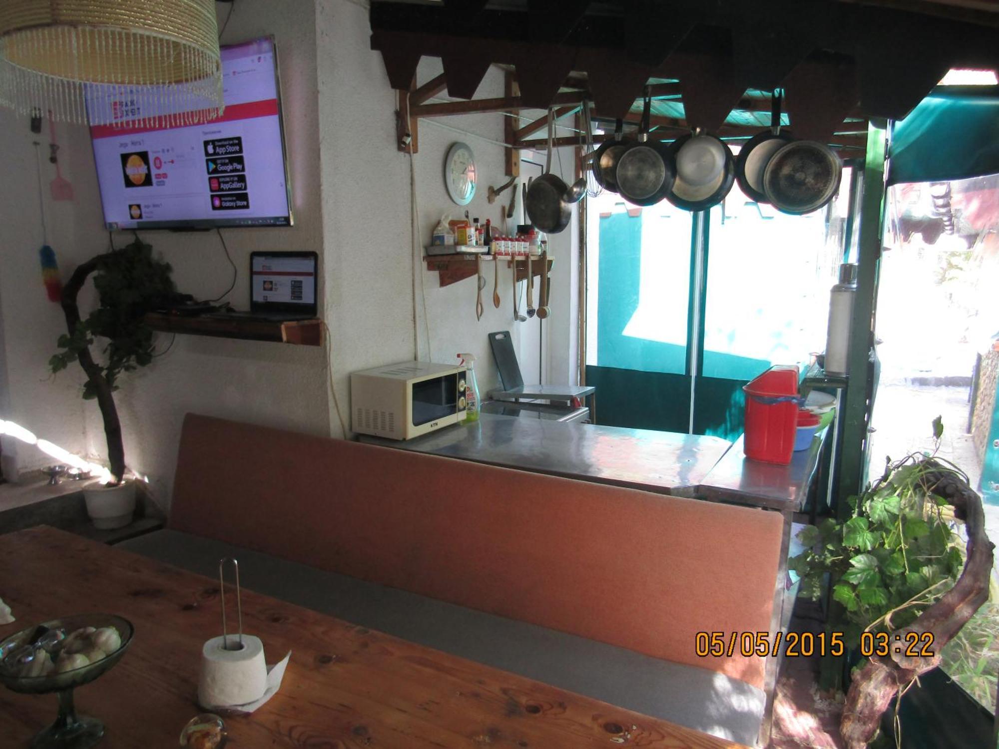 Hostel Papagal Varna Esterno foto